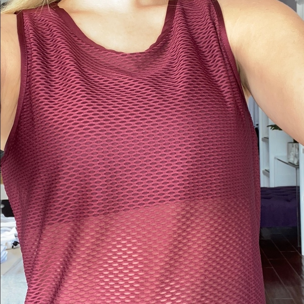 Noli burgundy tee
